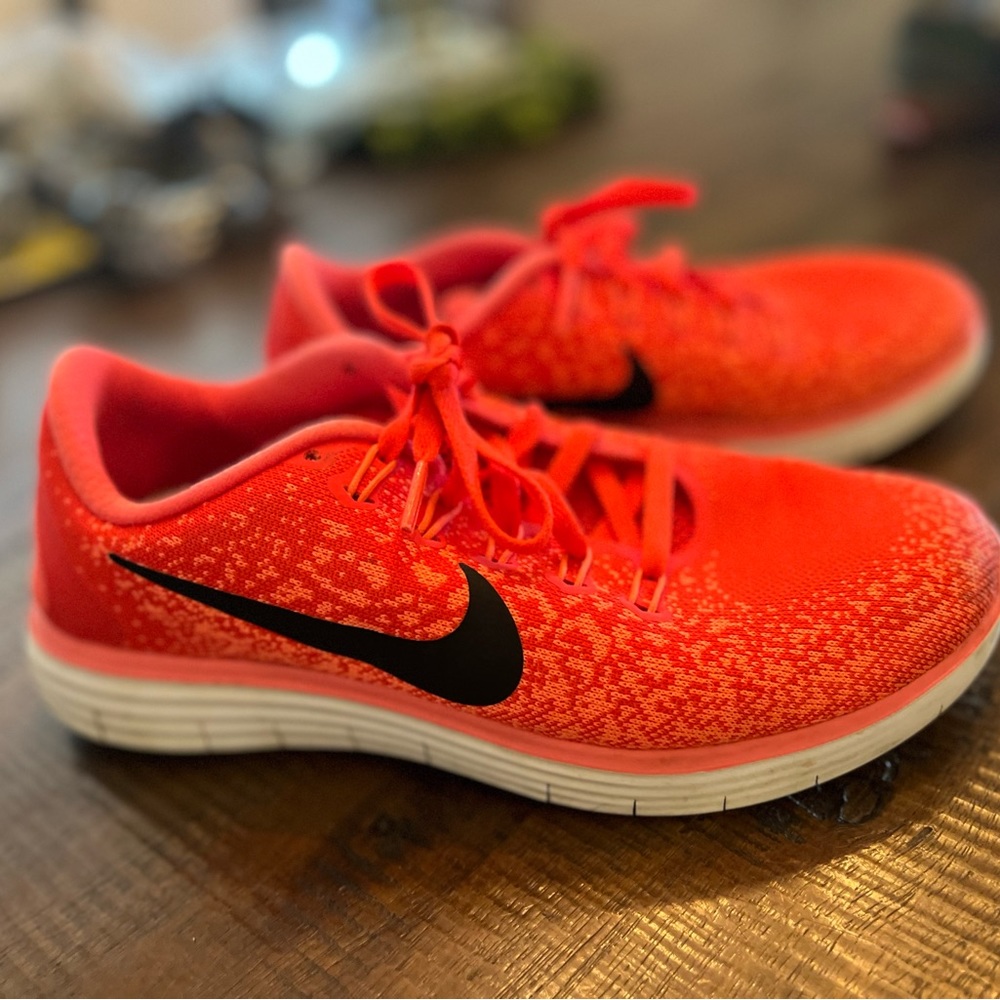 Nike Running Shoes 7.5